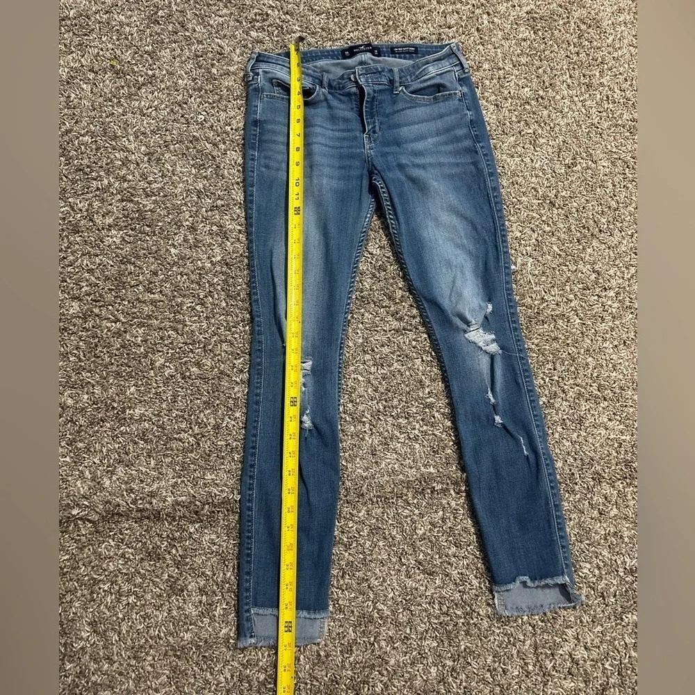 Hollister Women's Blue Distressed Skinny Jeans
